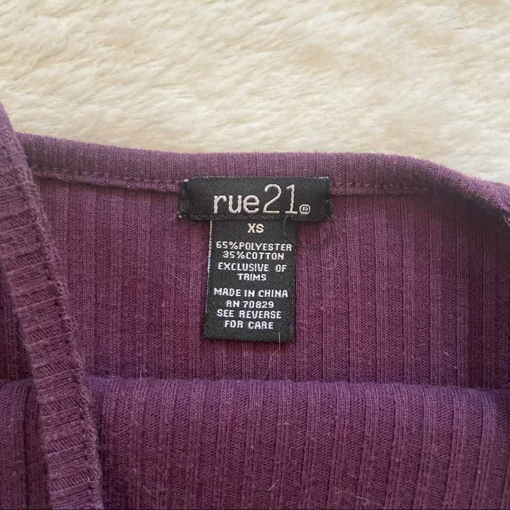Purple Ribbed High Neck Tank Top - Picture 3 of 4